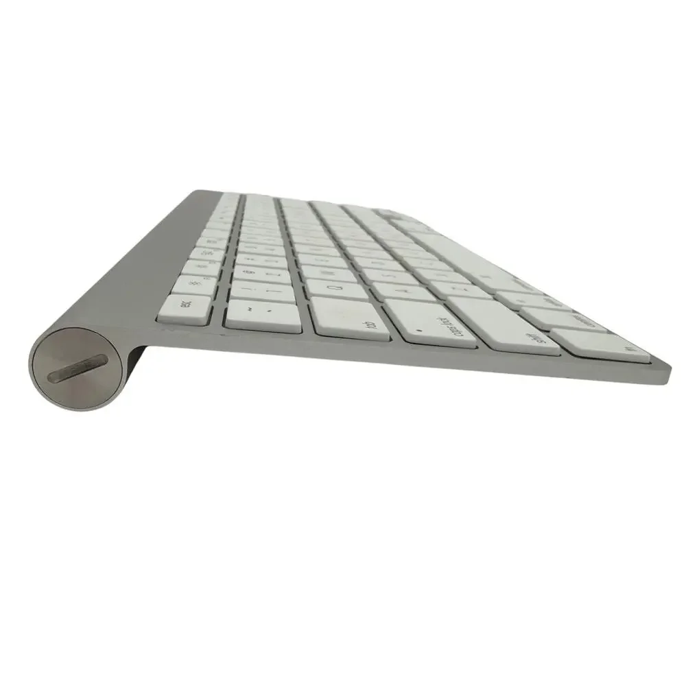 Apple Wireless Keyboard A1314 Silver Aluminum Bluetooth - Tested Working